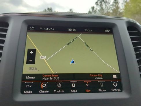 New 2023 Jeep Cherokee Altitude Lux image 22