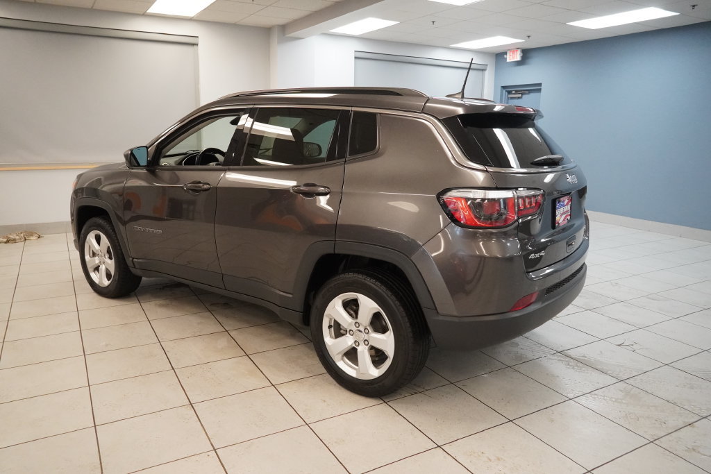 Used 2020 Jeep Compass Latitude w/ Cold Weather Group AWD/4WD image 4