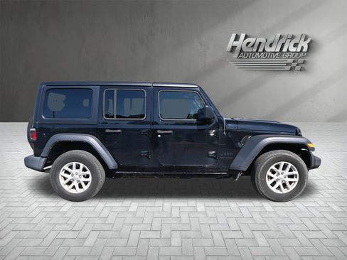 Used 2023 Jeep Wrangler Sport S image 10