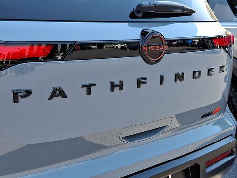 New 2026 Nissan Pathfinder Rock Creek AWD/4WD image 6