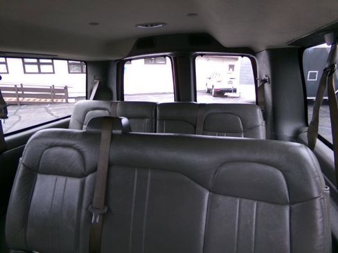 Used 2019 GMC Savana 3500 LS w/ Cold Climate Package RWD image 29