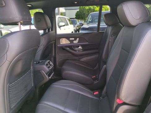 Used 2022 Mercedes-Benz GLS 450 4MATIC image 18