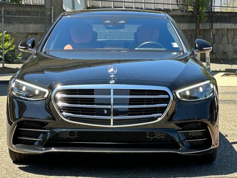 Used 2023 Mercedes-Benz S 580e 4MATIC Sedan image 5