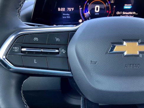 Used 2024 Chevrolet Traverse LT image 24