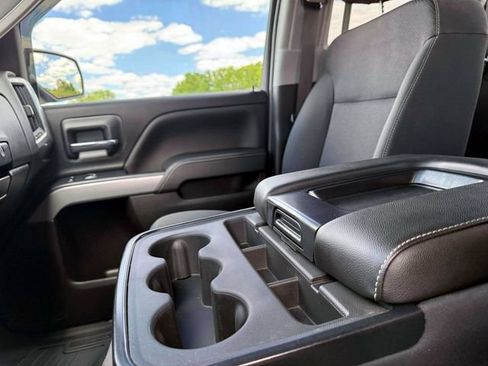 Used 2018 Chevrolet Silverado 1500 LT w/ All Star Edition AWD/4WD image 31