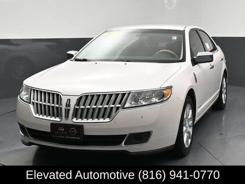 Used 2012 Lincoln MKZ Hybrid FWD image 3