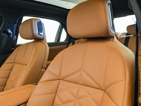 Certified 2023 BMW 740i w/ Parking Assistance Package RWD image 22