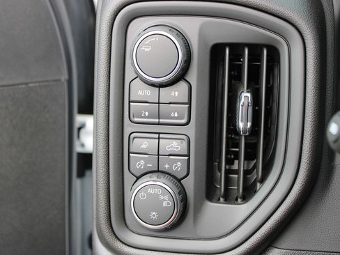 Used 2025 Chevrolet Silverado 2500 W/T w/ WT/CX Safety Package AWD/4WD image 30
