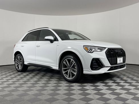New 2025 Audi Q3 2.0T Premium image 19
