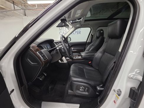 Used 2016 Land Rover Range Rover Supercharged AWD/4WD image 18
