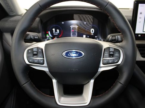 New 2026 Ford Explorer Active w/ Active Comfort Package image 37