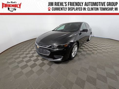 Used 2018 Chevrolet Malibu LT FWD image 1