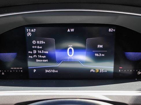 Certified 2022 Volkswagen Tiguan SE FWD image 24