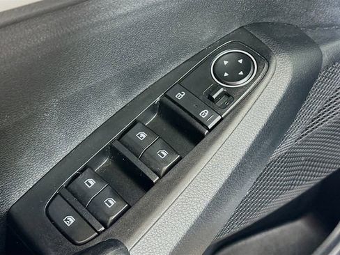 Used 2023 Kia Seltos LX AWD/4WD image 7