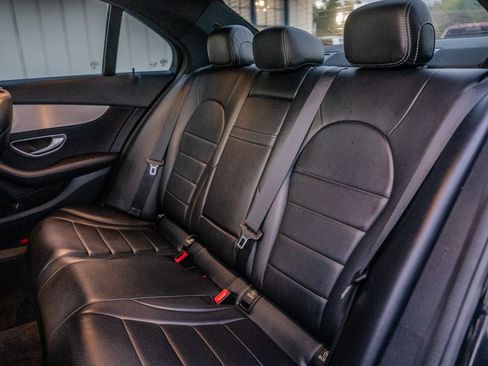Used 2019 Mercedes-Benz C 300 Sedan w/ Premium Package image 28