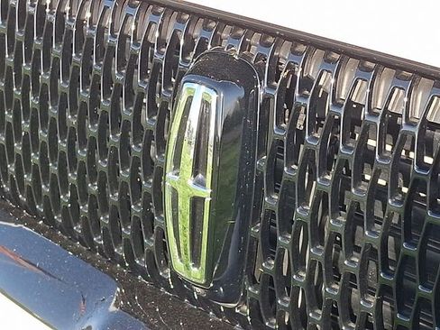 Used 2024 Lincoln Navigator Premiere image 30