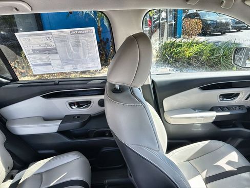 New 2026 Honda Pilot EX-L image 16