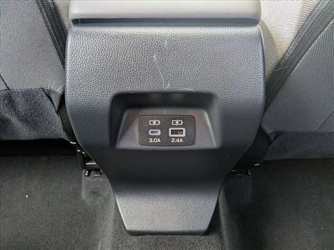 Certified 2025 Subaru Crosstrek 2.0i Premium image 17