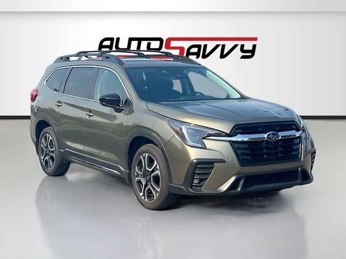 Used 2024 Subaru Ascent Limited w/ Technology Package AWD/4WD image 1