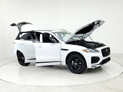 Certified 2025 Jaguar F-PACE R-Dynamic S image 10