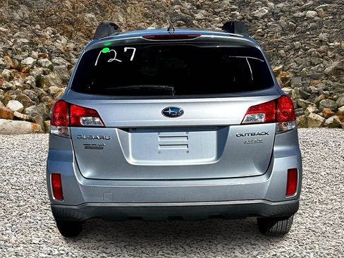 Used 2013 Subaru Outback 2.5i Limited w/ Moonroof Pkg image 4