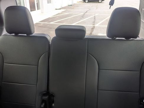 Used 2026 Chevrolet Traverse LT AWD/4WD image 10