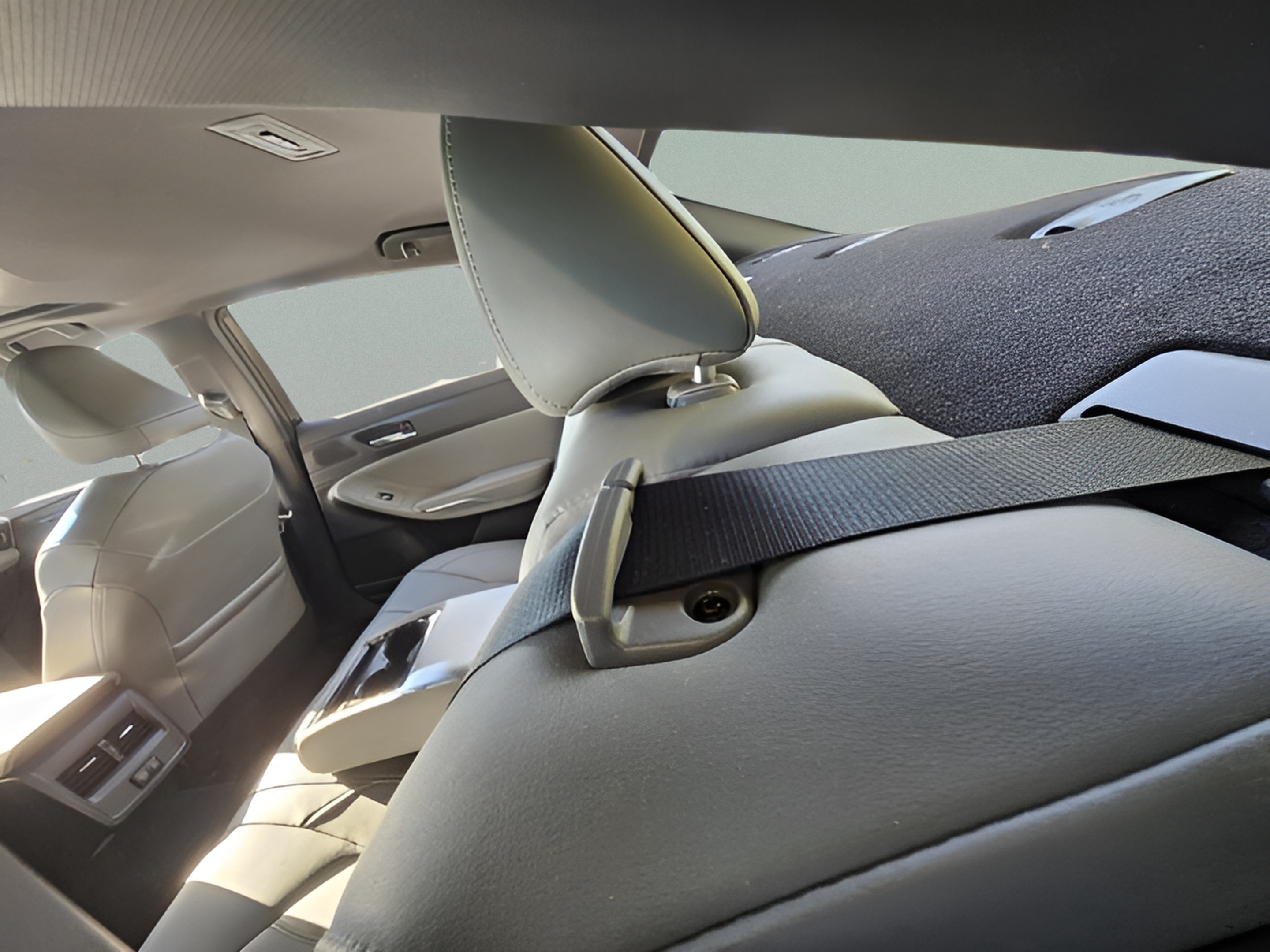 Used 2021 Toyota Avalon XLE w/ Moonroof Package AWD/4WD image 5