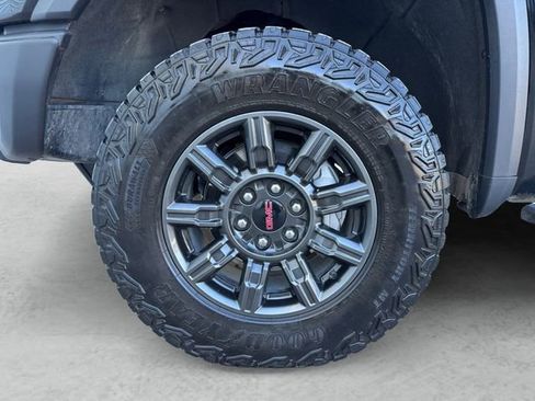 Certified 2024 GMC Sierra 1500 AT4X image 23