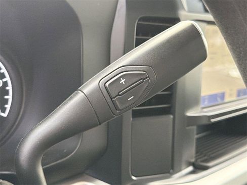 Used 2024 Ford F250 XLT image 12