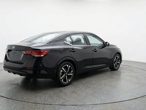 Used 2025 Nissan Sentra SV FWD image 9