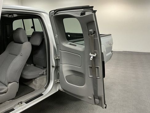 Used 2009 Toyota Tacoma 4x4 Access Cab V6 image 24