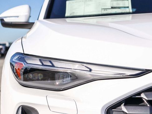 New 2025 Audi Q5 Premium image 9