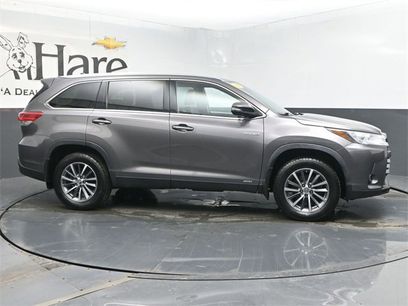 Used 2019 Toyota Highlander XLE