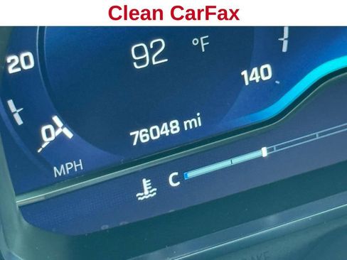 Used 2024 Chevrolet Suburban High Country image 3