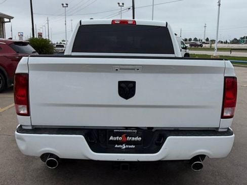 Used 2014 RAM 1500 Express RWD image 10