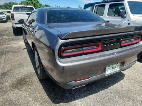Certified 2019 Dodge Challenger SXT RWD image 15