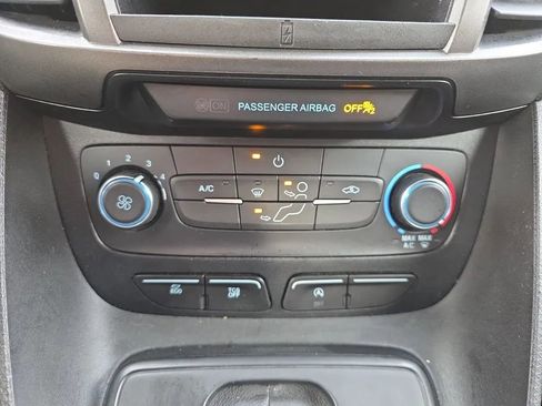 Used 2019 Ford Transit Connect XL image 24