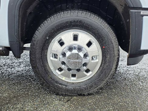 New 2026 GMC Sierra 3500 Denali Ultimate AWD/4WD image 9