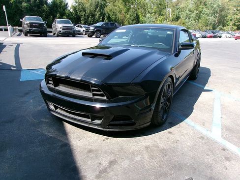 Used 2014 Ford Mustang Coupe w/ V6 Performance Package RWD image 2