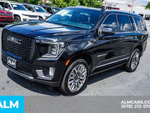 Used 2024 GMC Yukon Denali Ultimate AWD/4WD image 15