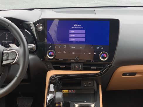 Used 2025 Lexus NX 350 350 Premium w/ Cold Area Package image 31