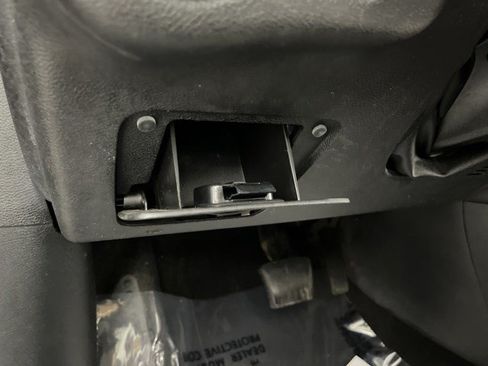 Used 2019 Jeep Cherokee Limited AWD/4WD image 29