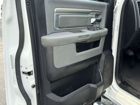 Used 2014 RAM 2500 SLT AWD/4WD image 9