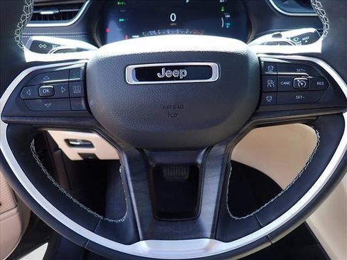 Used 2024 Jeep Grand Cherokee Limited 4xe AWD/4WD image 18