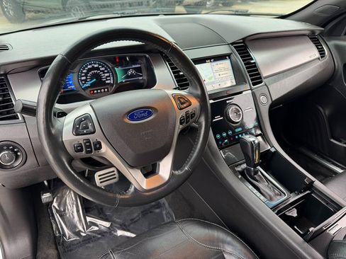 Used 2017 Ford Taurus SHO image 5