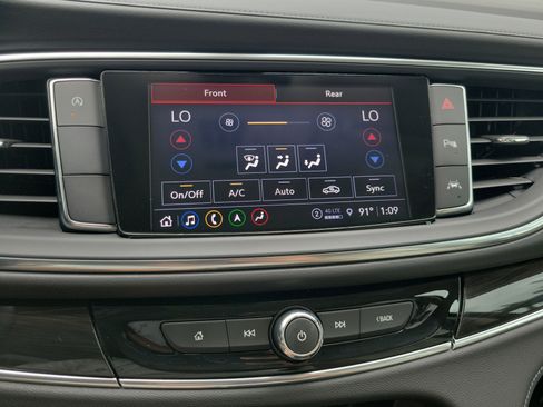 Used 2023 Buick Enclave Essence w/ Experience Buick Package FWD image 20