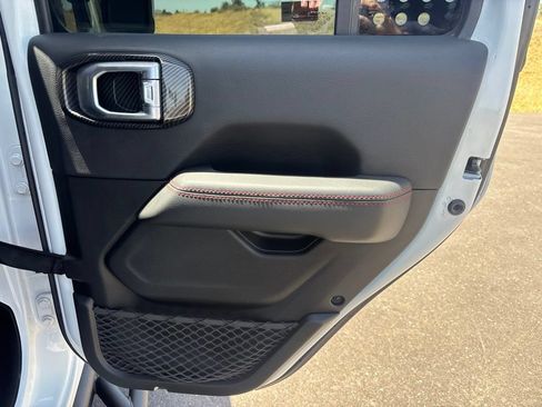 Used 2021 Jeep Gladiator Rubicon AWD/4WD image 19