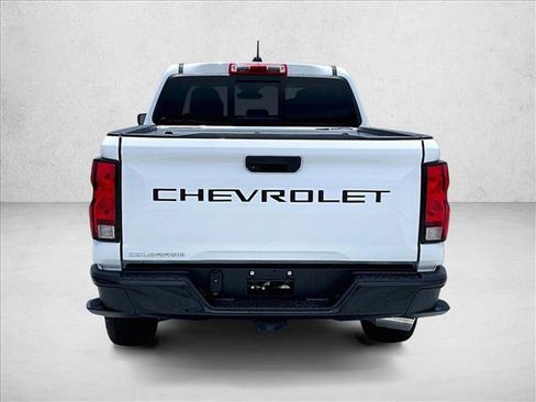 Used 2024 Chevrolet Colorado W/T w/ WT Convenience Package RWD image 4