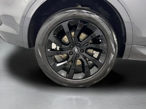 Used 2023 Land Rover Discovery Sport SE R-Dynamic image 8