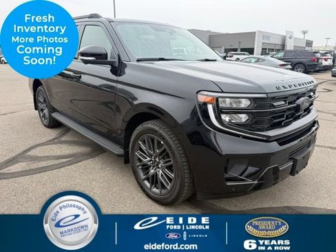 Used 2026 Ford Expedition Max Platinum w/ Stealth Appearance Package AWD/4WD image 1